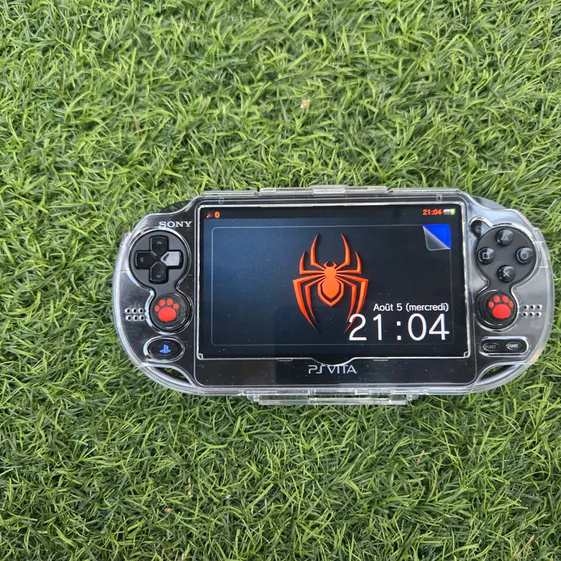 PS Vita PCH-1000 vue de face, joysticks et boutons