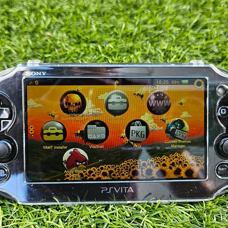 PS Vita 2000 LCD Noire — Thème Tournesols, coque transparente, 128 Go — vue 6
