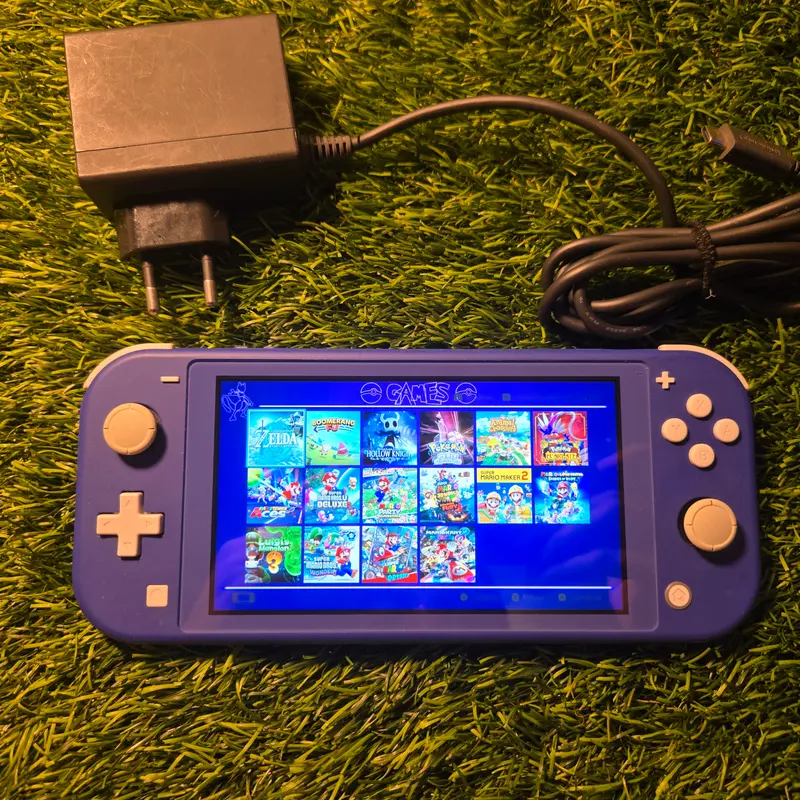 Nintendo Switch Lite Bleue — Thème Pokémon Mewtwo, boîte d'origine, 128 Go — vue 5