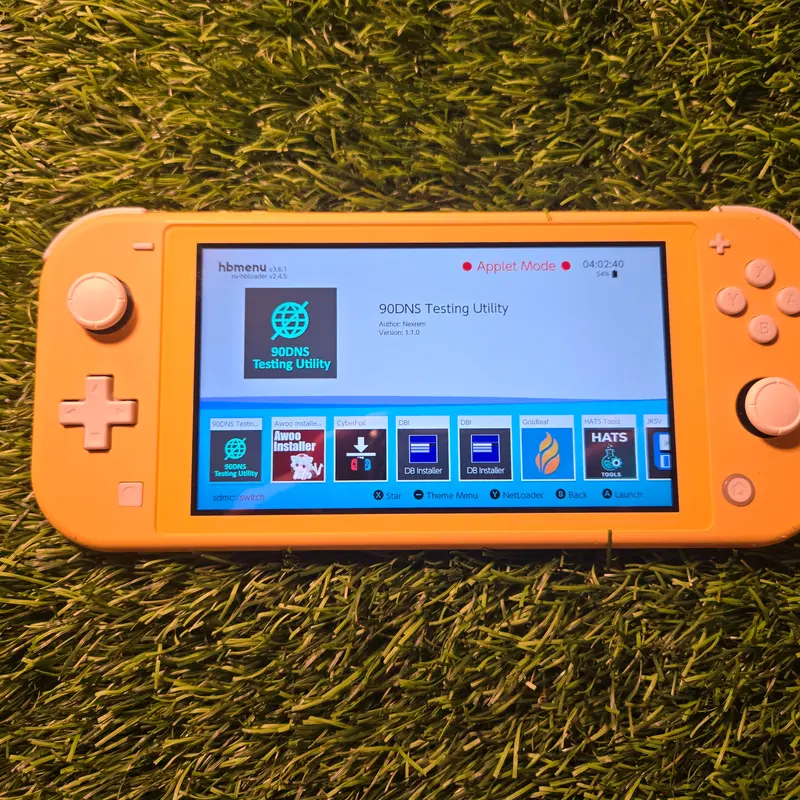 Nintendo Switch Lite Jaune — Thème Super Mario, 128 Go — vue 5
