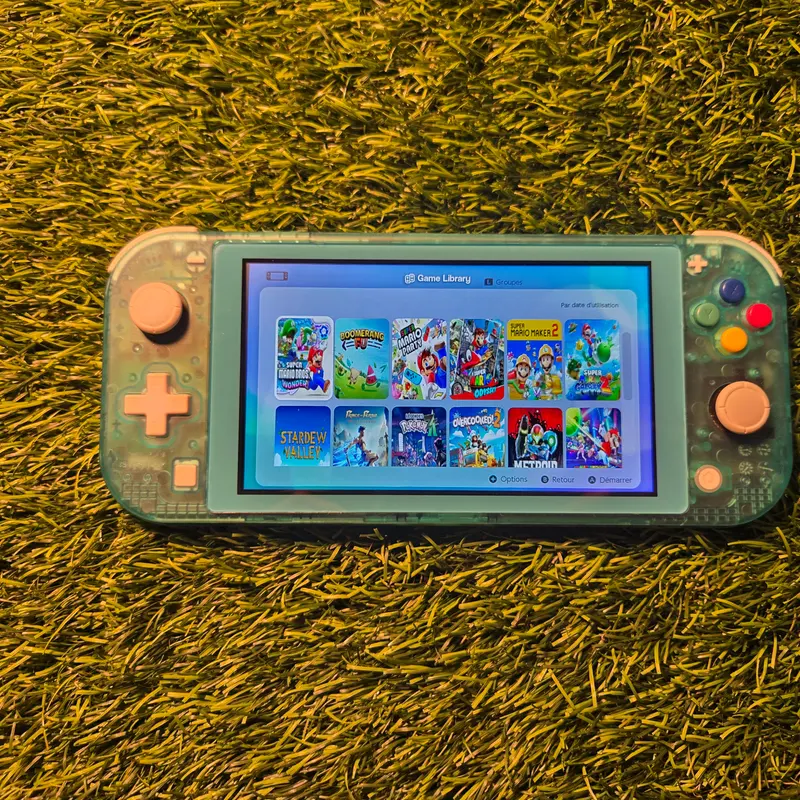 Nintendo Switch Lite Custom Verte Transparente — Boutons rétro Super Famicom, 128 Go — vue 4