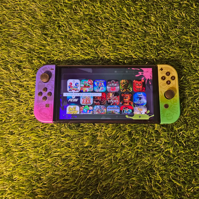 Nintendo Switch OLED Édition Limitée Splatoon 3 — En boîte, 128 Go — vue 6